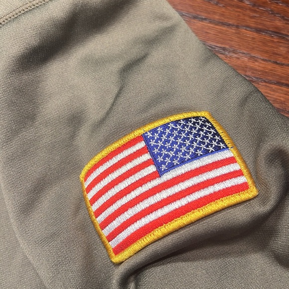 Detroit Lions sweatshirt - Picture 12 of 13